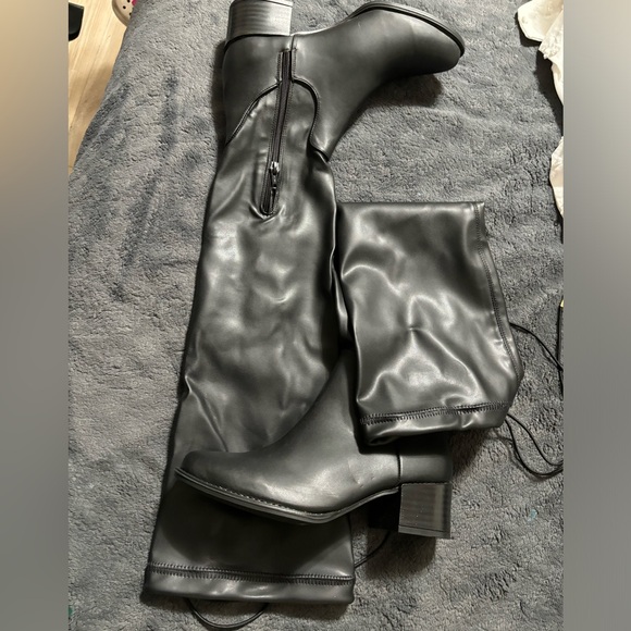 women’s boots - Picture 1 of 3